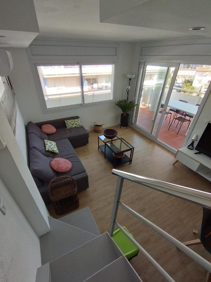 Atico Of 3 Rooms, Total 130M² Just For You With A 60 M² Terrace, Swimming Pool, Mountain And Marina View. Roses Exterior photo