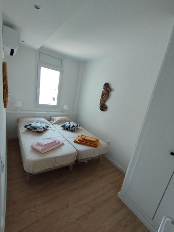 Atico Of 3 Rooms, Total 130M² Just For You With A 60 M² Terrace, Swimming Pool, Mountain And Marina View. Roses Exterior photo